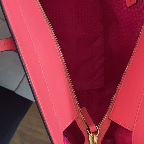 Kate Spade Pink Purse - Picture 5 of 10